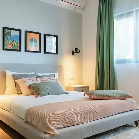 Amazing - Location - Netflix Apartment Bucharest