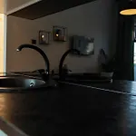 Amazing - Location - Netflix Apartment Bucharest