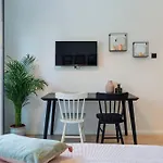 Amazing - Location - Netflix Apartment Bucharest