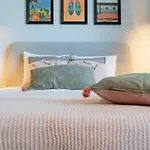 Amazing - Location - Netflix Apartment Bucharest