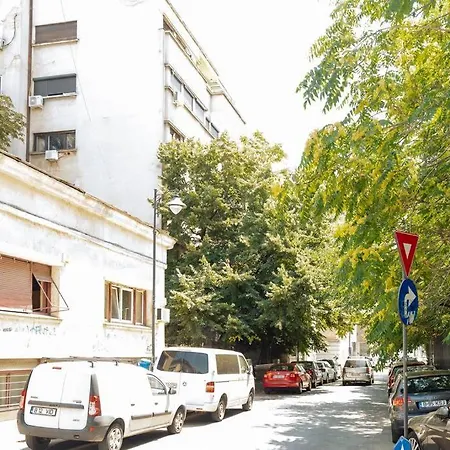 Amazing - Location - Netflix * Bukarest